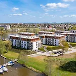 Marina - Przy Jeziorze, Taras, Tv55