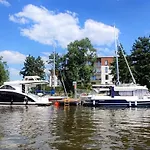 Marina - Przy Jeziorze, Taras, Tv55