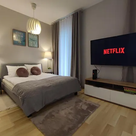 Marina - Przy Jeziorze, Taras, Tv55