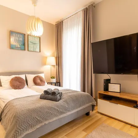 Marina - Przy Jeziorze, Taras, Tv55